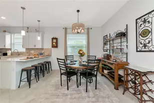 11375 Burgundy Dr, Venice, FL 34293 - Photo 4