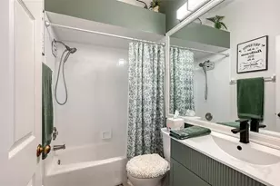 560 Fallbrook Dr, Venice, FL 34292 - Photo 28