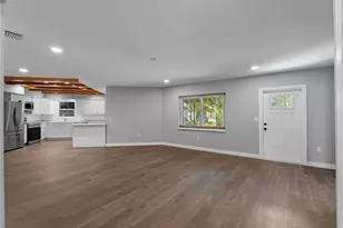 32 Bay Ave, Osprey, FL 34229 - Photo 4