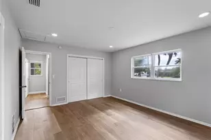 32 Bay Ave, Osprey, FL 34229 - Photo 22