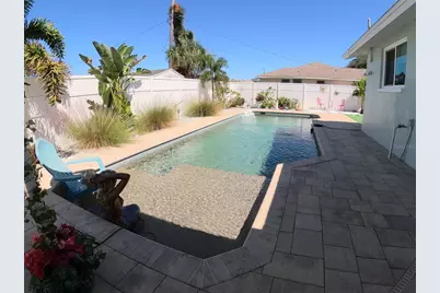 1046 Royal Road, Venice, FL 34293 - Photo 2