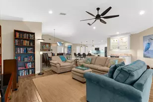 1905 Tradewinds Cir, Venice, FL 34293 - Photo 32