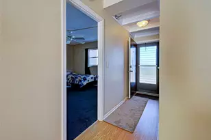 244 Saint Augustine Ave, Venice, FL 34285 - Photo 6