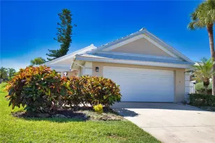 698 Harrington Lake Dr S, Venice, FL 34293 - Photo 44