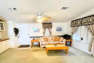 807 Bogie, Venice, FL 34285 - Photo 4