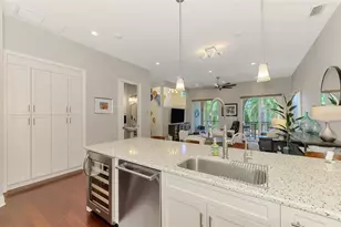 431 Nokomis Ave S, Venice, FL 34285 - Photo 42