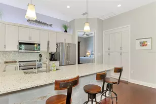 431 Nokomis Ave S, Venice, FL 34285 - Photo 38