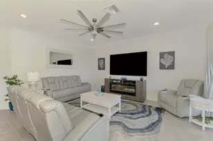 10213 Staggerbush Dr, Venice, FL 34293 - Photo 18