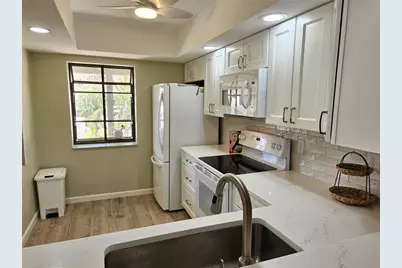 744 Avenida Estancia #144, Venice, FL 34292 - Photo 8