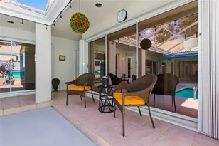 1032 Harbor Town Dr, Venice, FL 34292 - Photo 10