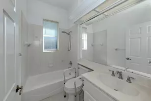 583 Mossy Creek Dr, Venice, FL 34292 - Photo 32