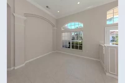 583 Mossy Creek Drive, Venice, FL 34292 - Photo 8