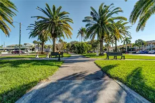 214 Southampton Dr, Venice, FL 34293 - Photo 64
