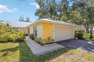 214 Southampton Dr, Venice, FL 34293 - Photo 2