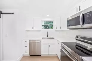 45 Euclid Ave, Englewood, FL 34223 - Photo 6