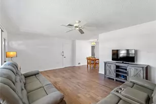 52 Circlewood Dr, Venice, FL 34293 - Photo 12