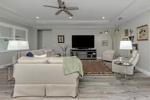 592 Mistiflower Cir, Nokomis, FL 34275 - Photo 10