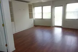 863 S Green Cir, Venice, FL 34285 - Photo 12