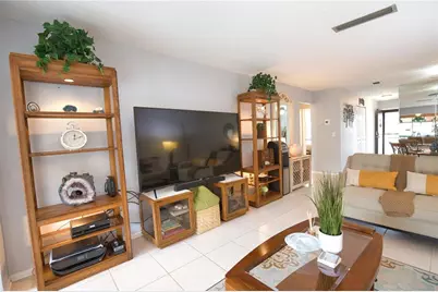 1640 Stickney Point Road #202, Sarasota, FL 34231 - Photo 4