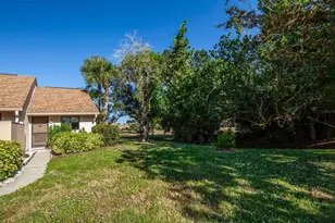 754 Bird Bay Cir, Venice, FL 34285 - Photo 2