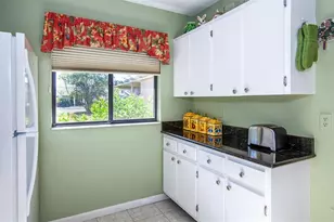 754 Bird Bay Cir, Venice, FL 34285 - Photo 6