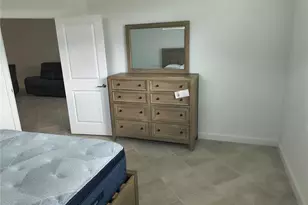 8225 Shr Lk Dr, Englewood, FL 34224 - Photo 4