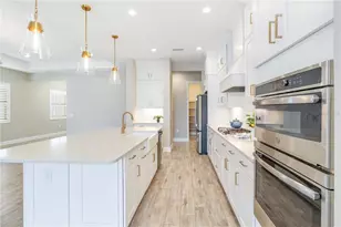 21512 Palatka Dr, Venice, FL 34293 - Photo 10