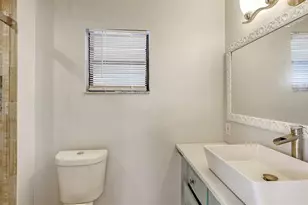 1716 Lakeside Dr, Venice, FL 34293 - Photo 12
