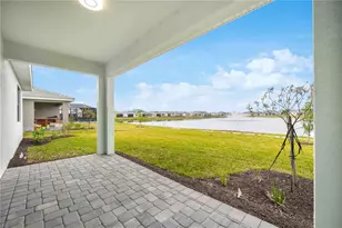 12768 Morning Mist Pl, Venice, FL 34293 - Photo 16