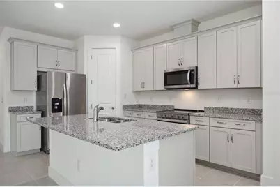 12768 Morning Mist Place, Venice, FL 34293 - Photo 8