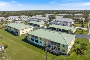 944 Capri Isles Blvd, Venice, FL 34292 - Photo 4