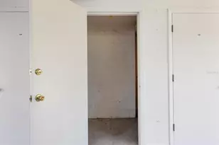 944 Capri Isles Blvd, Venice, FL 34292 - Photo 34