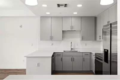 1703 N Tamiami Trail #303, Sarasota, FL 34234 - Photo 8