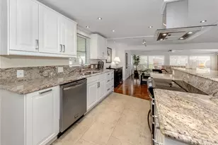 5 N Esplanade St, Englewood, FL 34223 - Photo 12