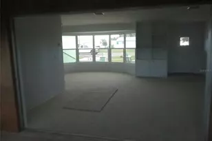 328 Shamrock Blvd, Venice, FL 34293 - Photo 6