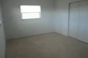 328 Shamrock Blvd, Venice, FL 34293 - Photo 8