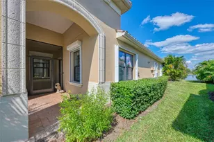 11512 Okaloosa Dr, Venice, FL 34293 - Photo 6