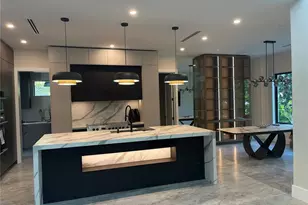 2413 Clematis St, Sarasota, FL 34239 - Photo 6