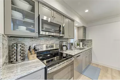 5125 Gulf Of Mexico Drive #7, Longboat Key, FL 34228 - Photo 16