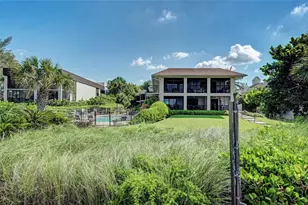 5125 Gulf of Mexico Dr, Longboat Key, FL 34228 - Photo 4