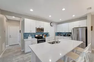 8501 Whispering St, Sarasota, FL 34240 - Photo 4