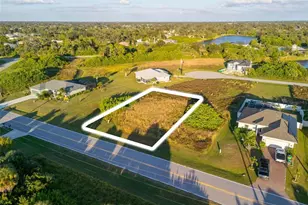278 Indian Creek Dr, Rotonda West, FL 33947 - Photo 1