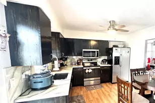 707 E Baffin Dr, Venice, FL 34293 - Photo 4