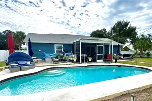 707 E Baffin Dr, Venice, FL 34293 - Photo 8