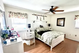 707 E Baffin Dr, Venice, FL 34293 - Photo 6