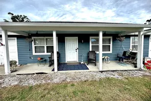 707 E Baffin Dr, Venice, FL 34293 - Photo 2