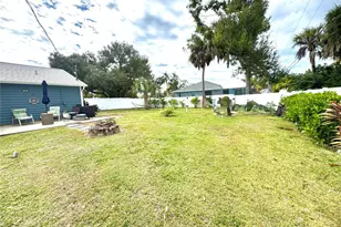 707 E Baffin Dr, Venice, FL 34293 - Photo 10