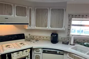 518 Cervina Dr N, Venice, FL 34285 - Photo 30