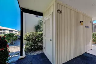 365 3 Lakes Ln, Venice, FL 34285 - Photo 40