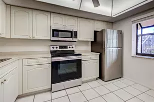 365 3 Lakes Ln, Venice, FL 34285 - Photo 6